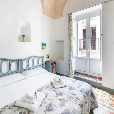 Maison Greta By Rentbeat 오스투니